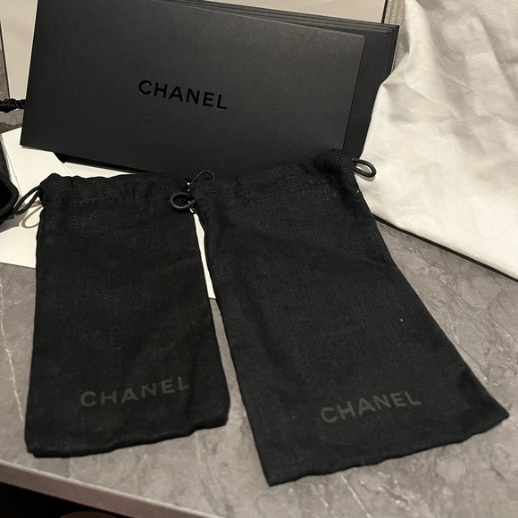 CHANEL dustbags + packaging bundle - Picture 8 of 8